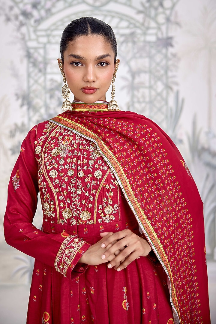 Maroon Dola Silk & Georgette Embroidered Party Wear Anarkali Set by Shyam Narayan Prasad at Pernia's Pop Up Shop