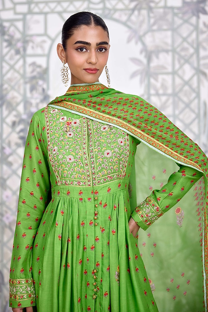 Green Dola Silk & Georgette Embroidered Party Wear Anarkali Set by Shyam Narayan Prasad at Pernia's Pop Up Shop