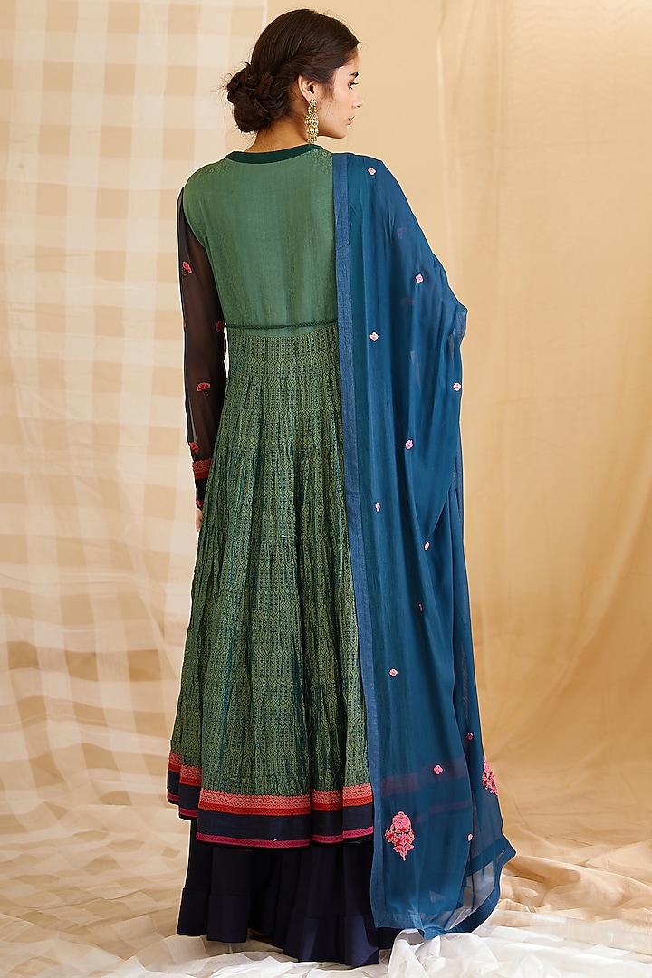 Teal Green Embroidered & Block Printed Kurta Set by Shyam Narayan Prasad at Pernia's Pop Up Shop