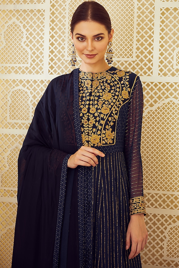 Navy Blue Embroidered Wedding Anarkali Set by Shyam Narayan Prasad at Pernia's Pop Up Shop