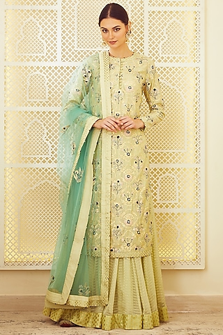 Lemon Green Embroidered Kurta Set by Shyam Narayan Prasad