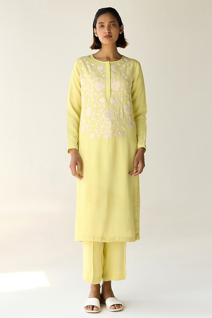 Custard Yellow Georgette Hand Embroidered Kurta Set by Shyam Narayan Prasad at Pernia's Pop Up Shop