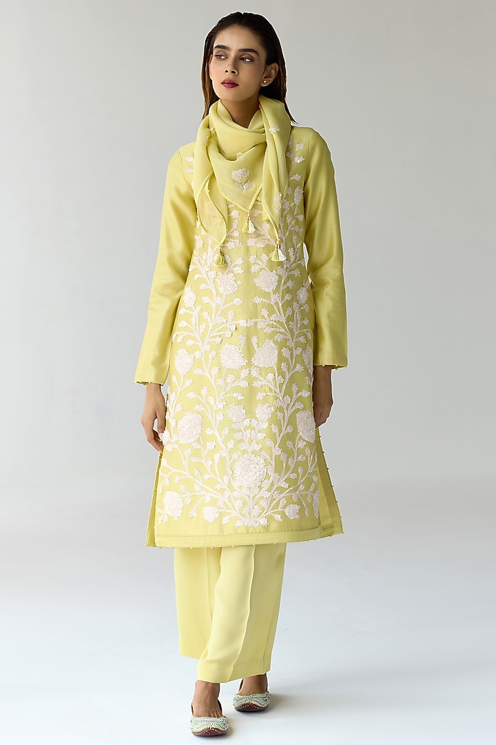 Custard Yellow Georgette Hand Embroidered Kurta Set by Shyam Narayan Prasad at Pernia's Pop Up Shop