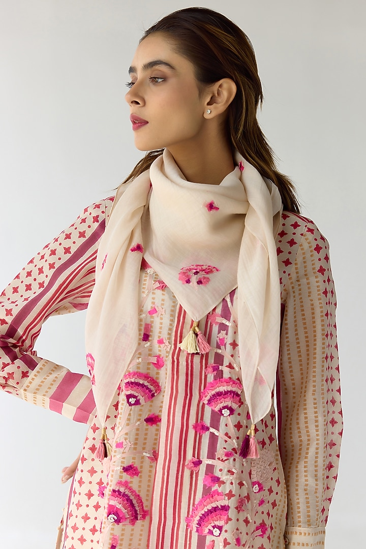 Almond White Chanderi Hand Block Printed & Embroidered Kurta Set by Shyam Narayan Prasad at Pernia's Pop Up Shop