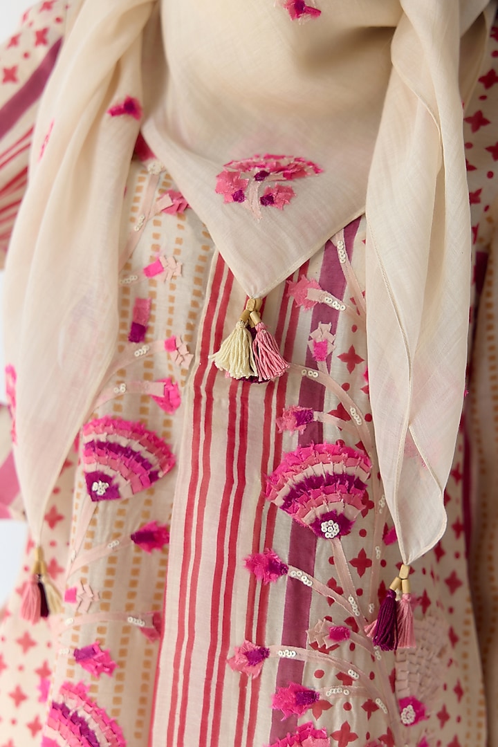 Almond White Chanderi Hand Block Printed & Embroidered Kurta Set by Shyam Narayan Prasad at Pernia's Pop Up Shop