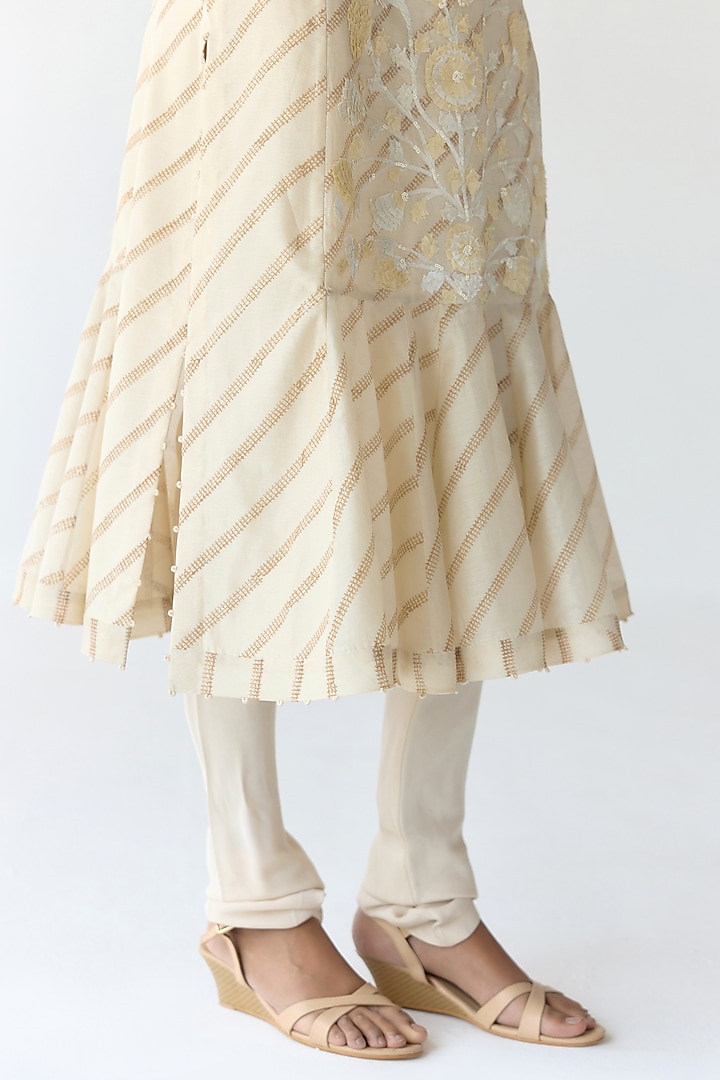 Cloud Cream Chanderi Hand Block Printed & Embroidered Kurta Set by Shyam Narayan Prasad at Pernia's Pop Up Shop
