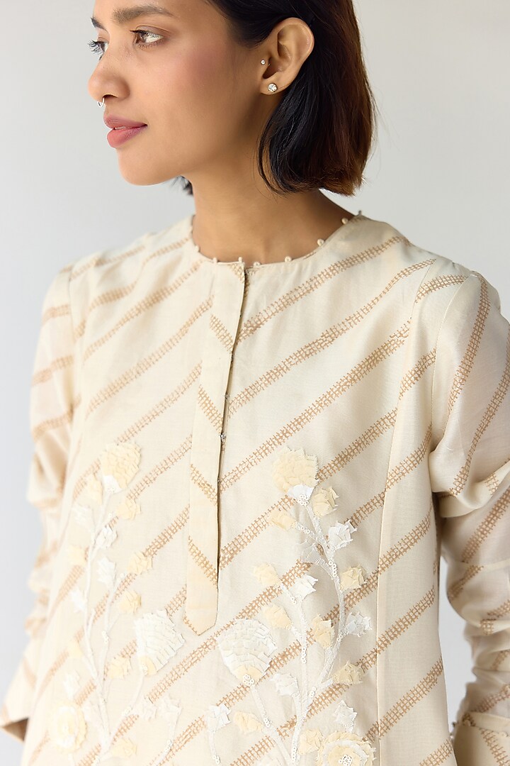Cloud Cream Chanderi Hand Block Printed & Embroidered Kurta Set by Shyam Narayan Prasad at Pernia's Pop Up Shop