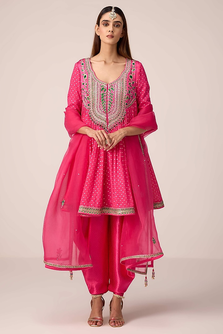 Pink Chinon Brocade Thread Embroidered Kurta Set by Shyam Narayan Prasad at Pernia's Pop Up Shop