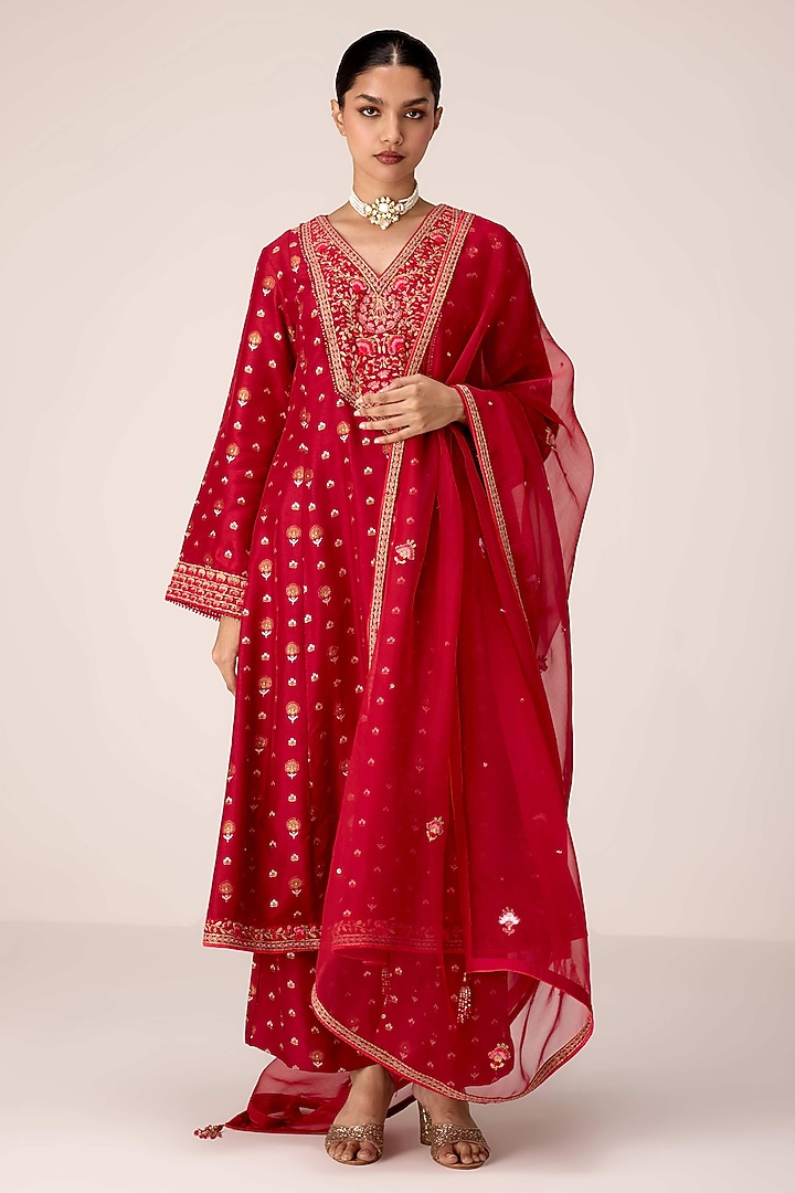 Maroon Silk Brocade Thread Embroidered Flared Kurta Set by Shyam Narayan Prasad at Pernia's Pop Up Shop