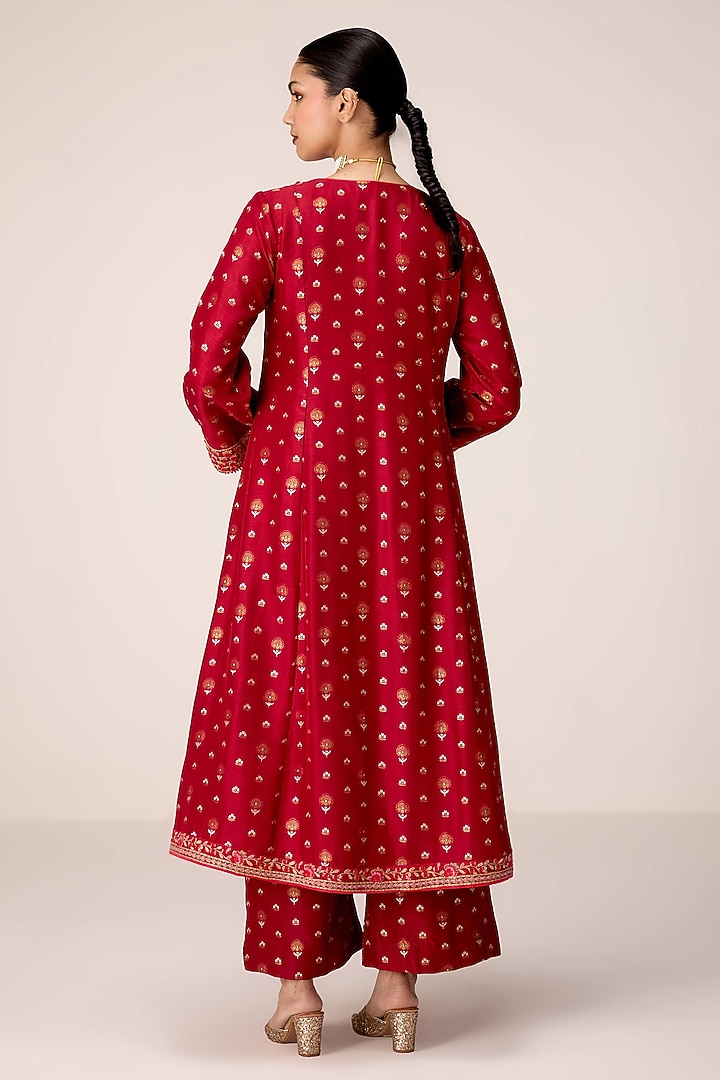 Maroon Silk Brocade Thread Embroidered Flared Kurta Set by Shyam Narayan Prasad at Pernia's Pop Up Shop