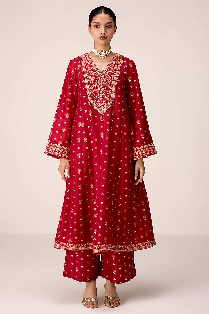 Maroon Silk Brocade Thread Embroidered Flared Kurta Set by Shyam Narayan Prasad at Pernia's Pop Up Shop