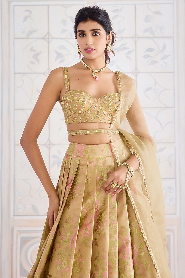 Gold Brocade Zardosi Embroidered Wedding Lehenga Set by Shyam Narayan Prasad at Pernia's Pop Up Shop