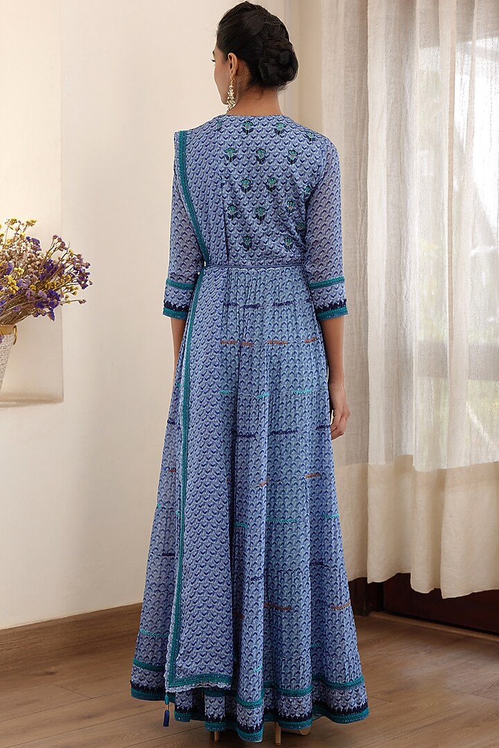 Blue Embroidered Wedding Anarkali Set by Shyam Narayan Prasad at Pernia's Pop Up Shop