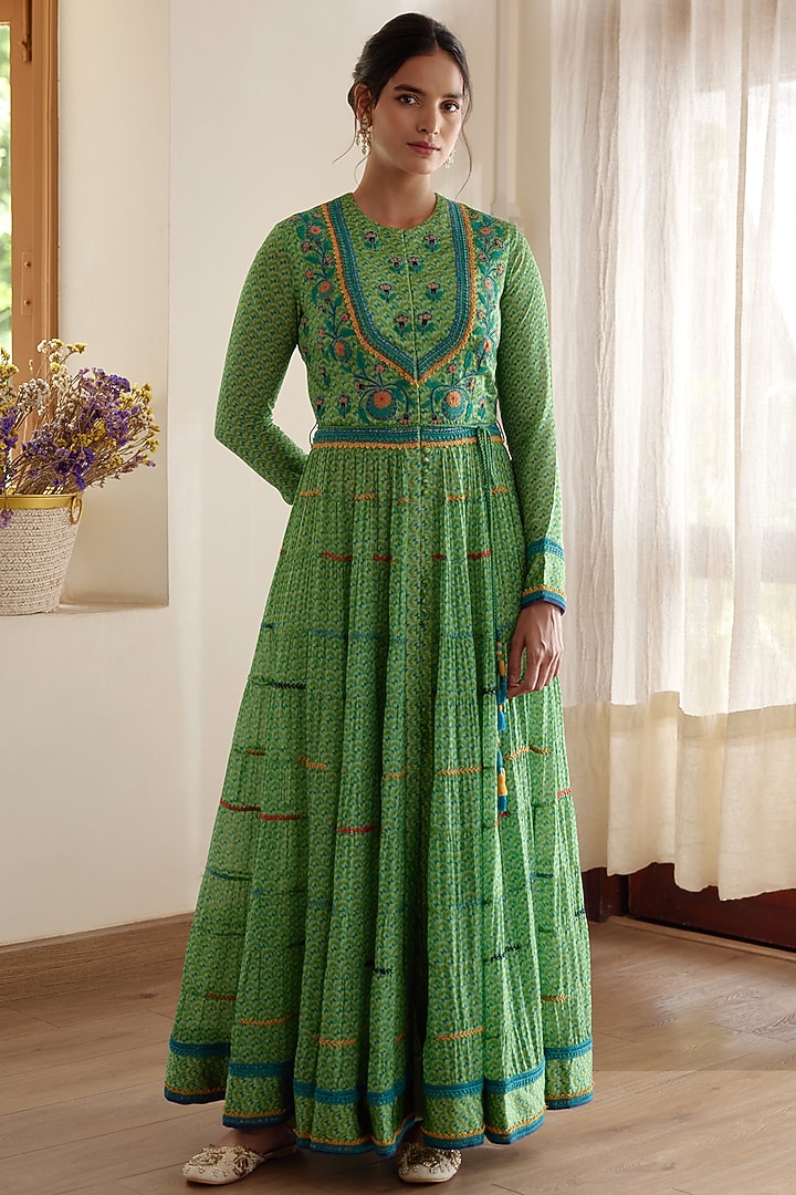Green Embroidered Wedding Anarkali Set by Shyam Narayan Prasad at Pernia's Pop Up Shop