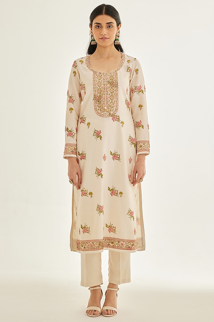 Papyrus White Chanderi Embroidered Kurta Set by Shyam Narayan Prasad at Pernia's Pop Up Shop