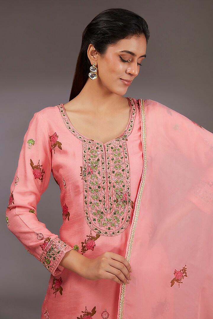 Pink Chanderi Handblock Printed & Zardosi Embroidered Kurta Set by Shyam Narayan Prasad at Pernia's Pop Up Shop