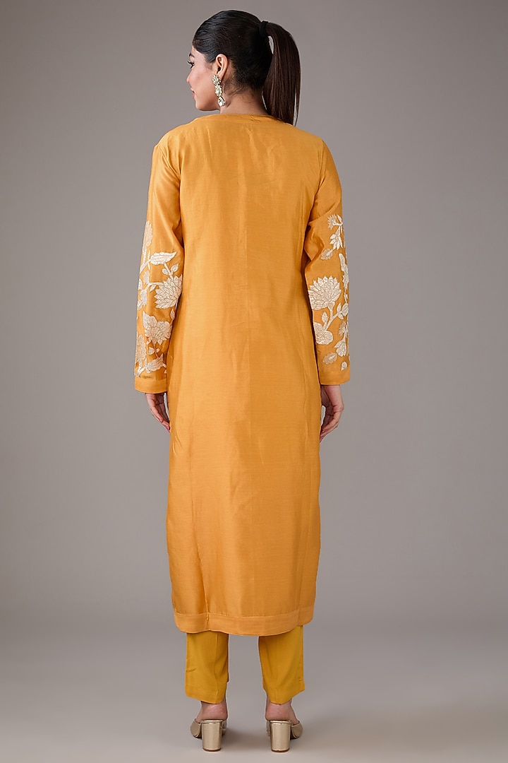 Mustard Yellow Silk Chanderi Applique Embroidered Kurta Set by Shyam Narayan Prasad at Pernia's Pop Up Shop