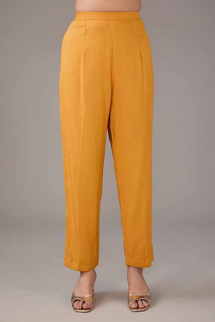 Mustard Yellow Silk Chanderi Applique Embroidered Kurta Set by Shyam Narayan Prasad at Pernia's Pop Up Shop