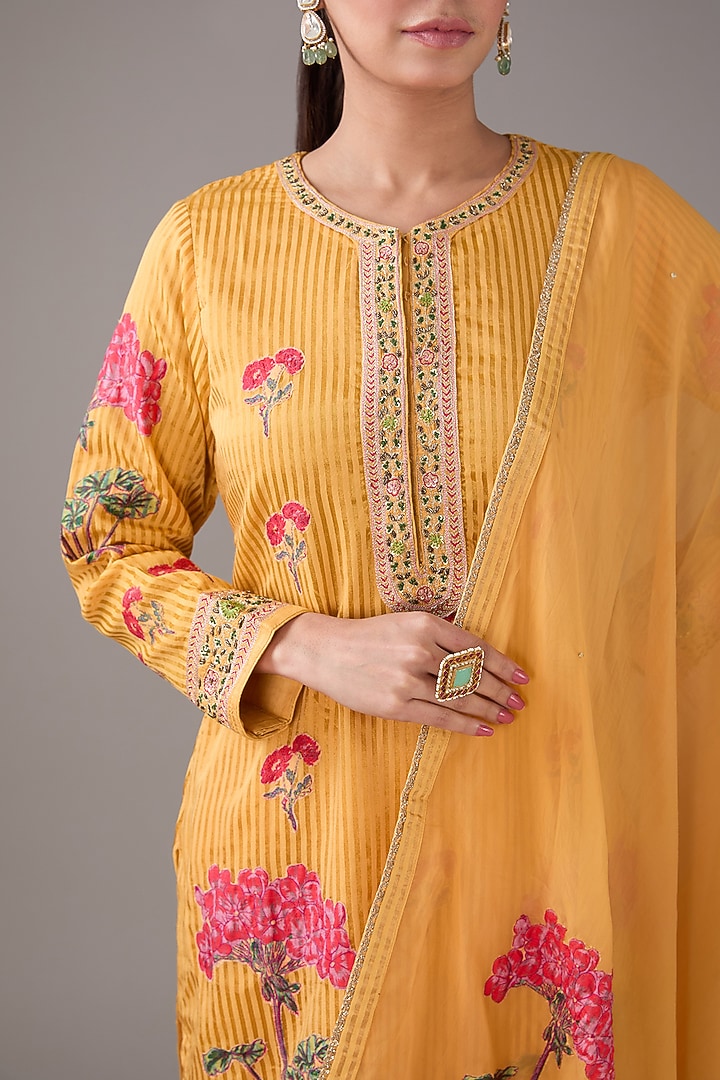 Mango Yellow Silk Chanderi Hand-Block Printed & Zardosi Embroidered Kurta Set by Shyam Narayan Prasad at Pernia's Pop Up Shop