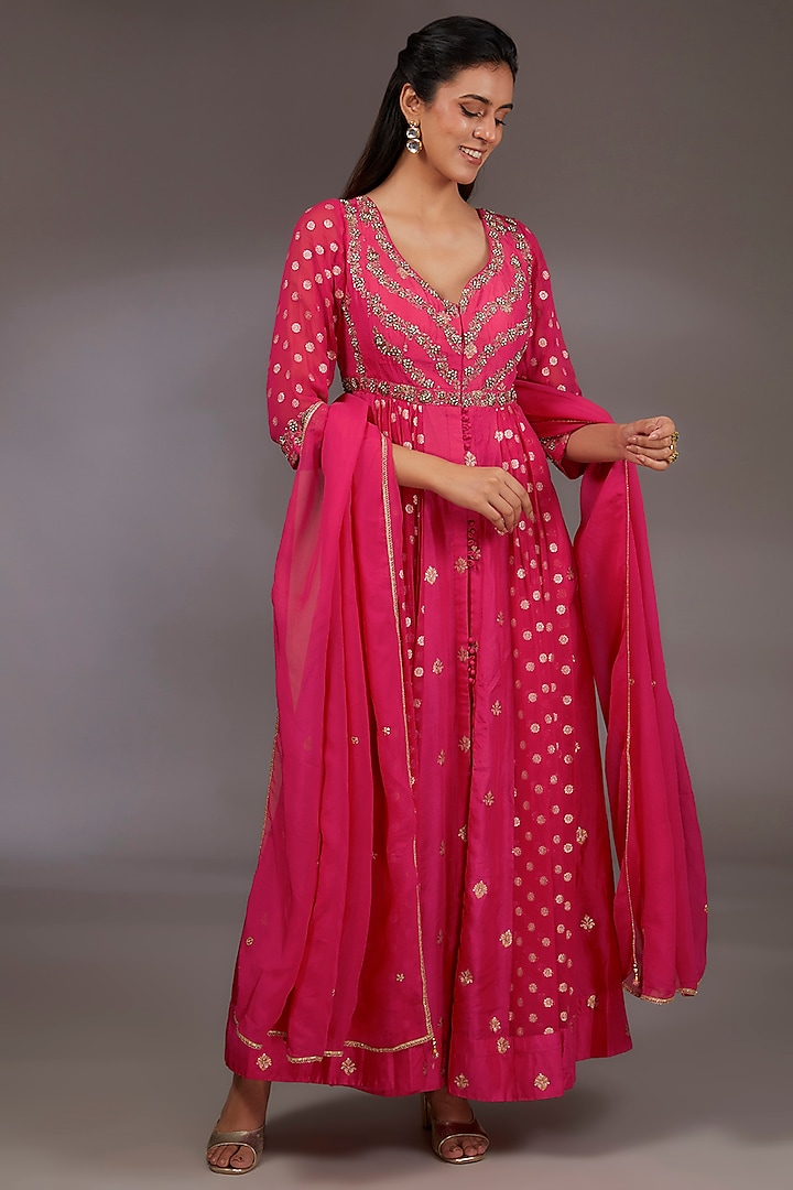 Red Silk Brocade Zardosi Embroidered Anarkali Set by Shyam Narayan Prasad at Pernia's Pop Up Shop