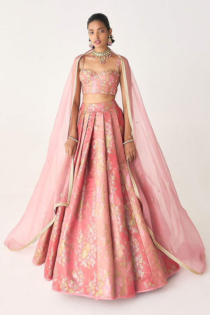 Tea Rose Brocade Pleated Wedding Lehenga Set by Shyam Narayan Prasad at Pernia's Pop Up Shop