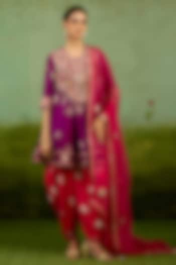 Purple Silk Brocade Gota Embroidered Kurta Set by Shyam Narayan Prasad at Pernia's Pop Up Shop