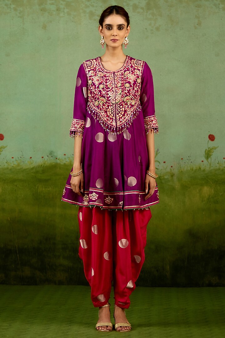 Purple Silk Brocade Gota Embroidered Kurta Set by Shyam Narayan Prasad at Pernia's Pop Up Shop