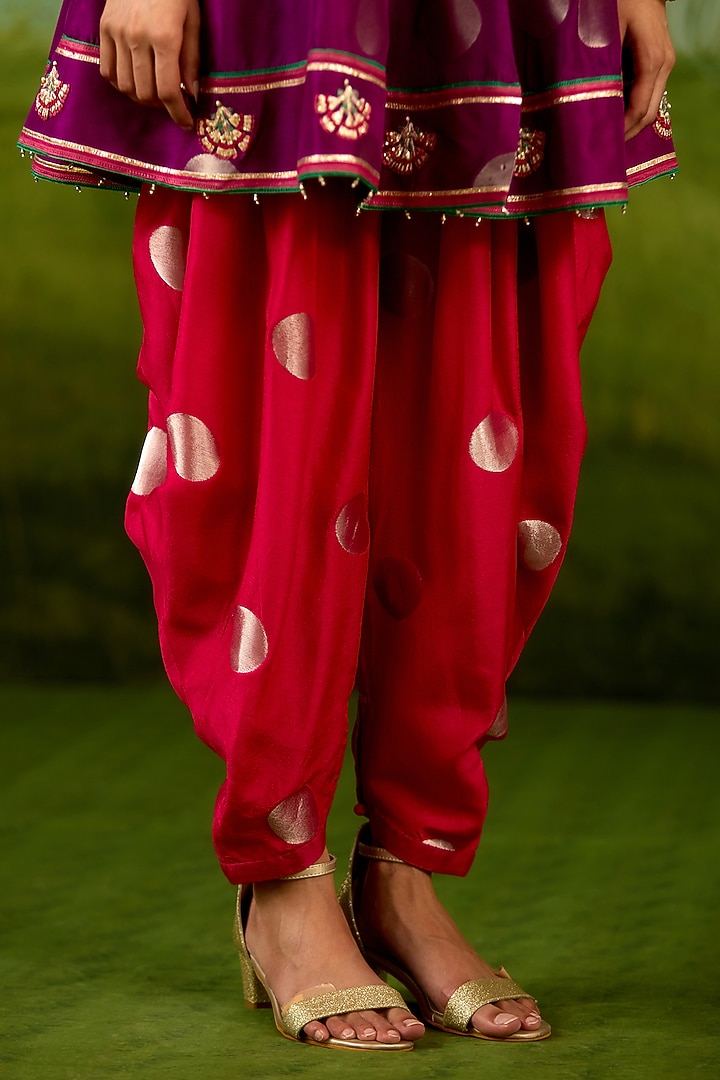 Purple Silk Brocade Gota Embroidered Kurta Set by Shyam Narayan Prasad at Pernia's Pop Up Shop