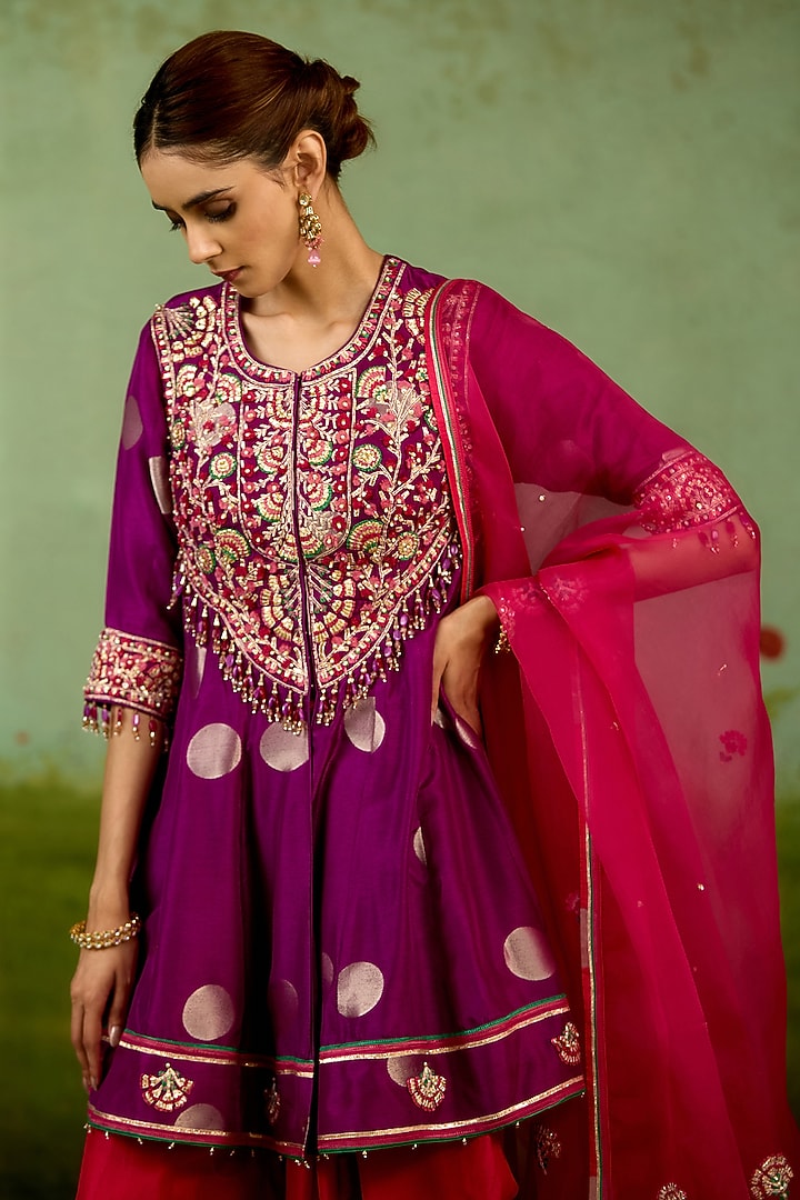 Purple Silk Brocade Gota Embroidered Kurta Set by Shyam Narayan Prasad at Pernia's Pop Up Shop