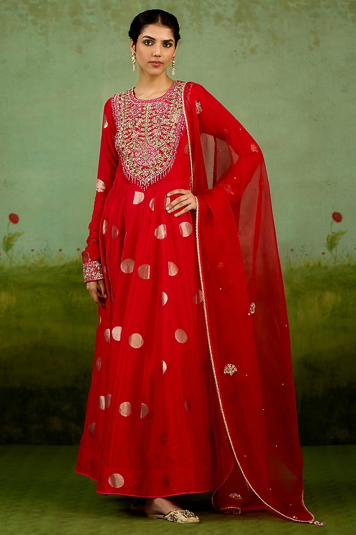 Red Silk Brocade Hand Embroidered Wedding Anarkali Set by Shyam Narayan Prasad at Pernia's Pop Up Shop