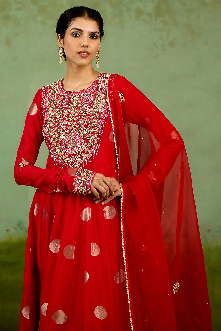 Red Silk Brocade Hand Embroidered Wedding Anarkali Set by Shyam Narayan Prasad at Pernia's Pop Up Shop