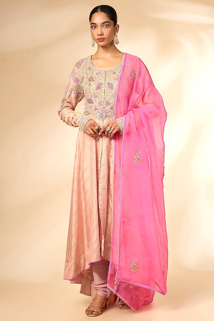 Shell Pink Banarasi Brocade Wedding Anarkali Set by Shyam Narayan Prasad at Pernia's Pop Up Shop