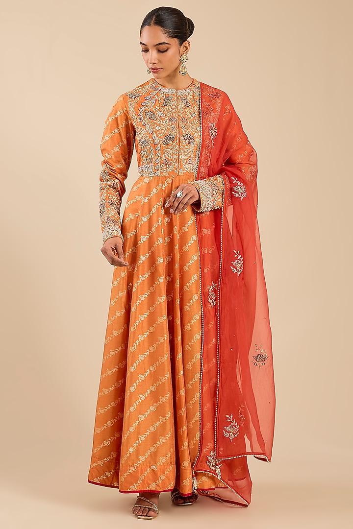 Golden Orange Banarasi Brocade Zardosi Embroidered Wedding Anarkali Set by Shyam Narayan Prasad at Pernia's Pop Up Shop