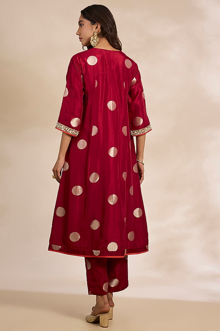 Maroon Silk Brocade & Organza Kurta Set by Shyam Narayan Prasad at Pernia's Pop Up Shop