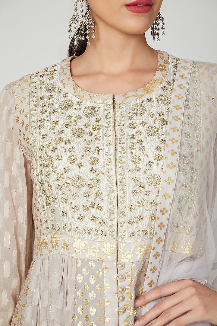 Grey Embroidered Wedding Anarkali Set by Shyam Narayan Prasad at Pernia's Pop Up Shop