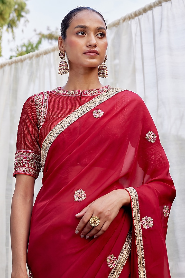 Red Maroon Embroidered Wedding Saree Set by Shyam Narayan Prasad at Pernia's Pop Up Shop