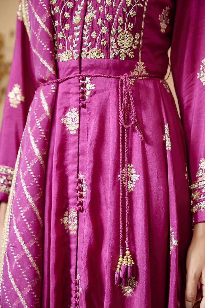 Wine Zardosi Embroidered Wedding Anarkali Set by Shyam Narayan Prasad at Pernia's Pop Up Shop