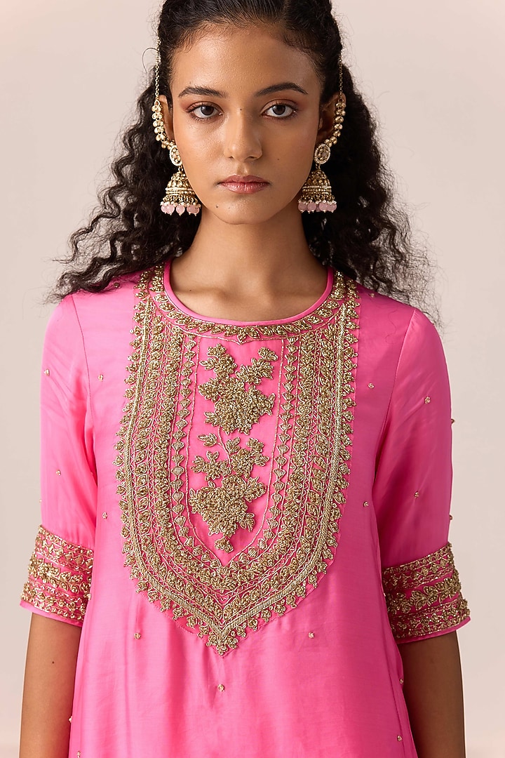 Coral Pink Organza Satin Dhoti Set by Shyam Narayan Prasad at Pernia's Pop Up Shop