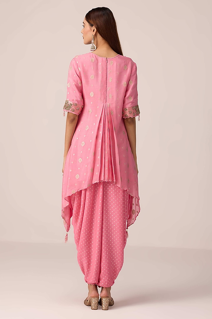 Coral Pink Brocade Chinon Dhoti Set by Shyam Narayan Prasad at Pernia's Pop Up Shop