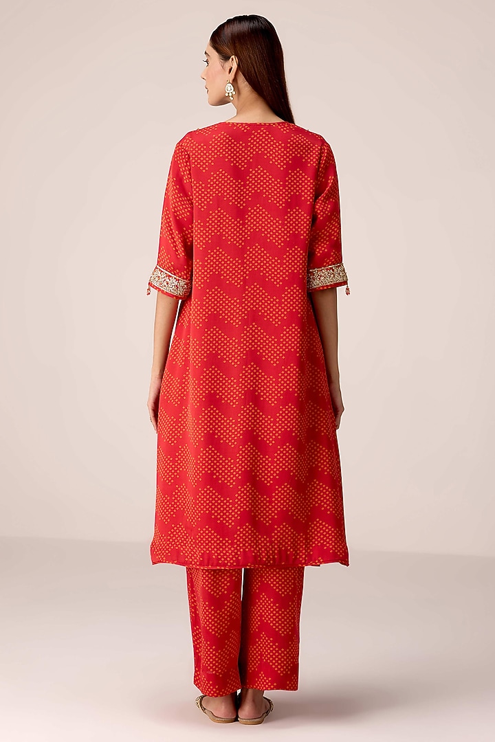 Maroon Modal Satin Bandhani Printed & Zardosi Embroidered Kurta Set by Shyam Narayan Prasad at Pernia's Pop Up Shop