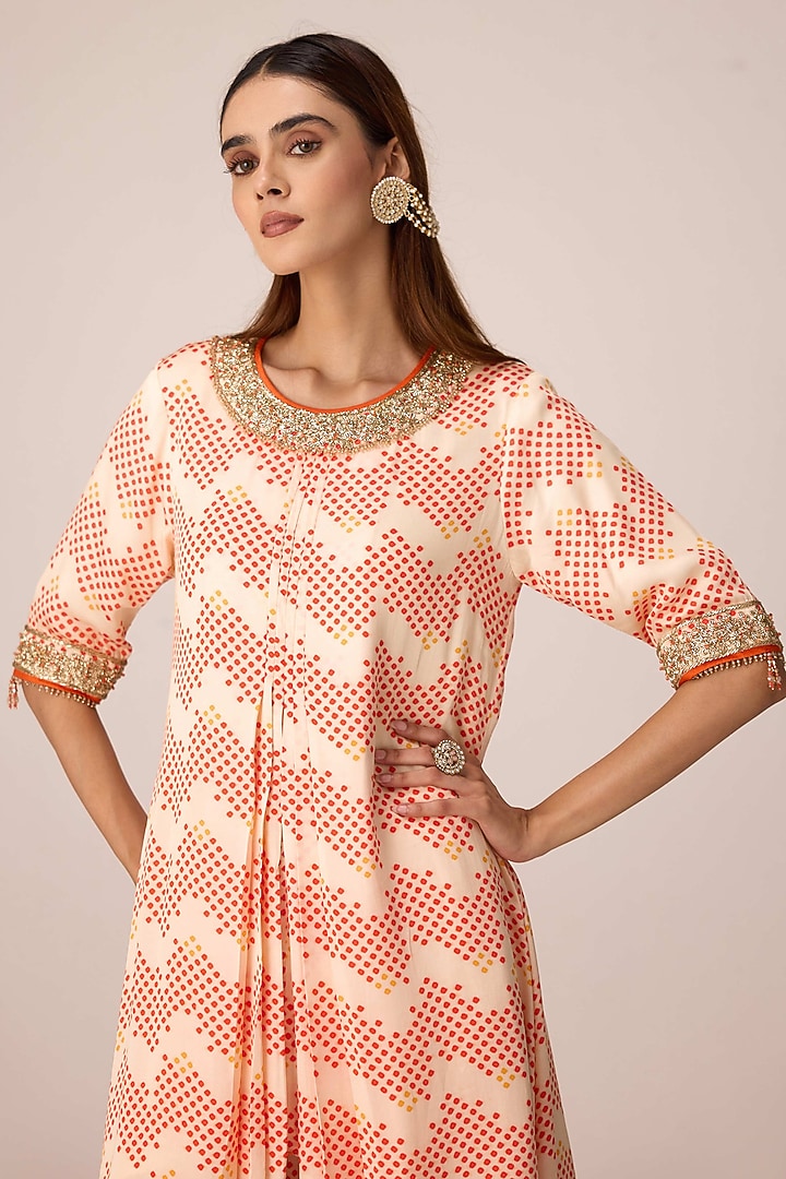 Ivory Modal Satin Bandhani Printed & Embroidered Kurta Set by Shyam Narayan Prasad at Pernia's Pop Up Shop