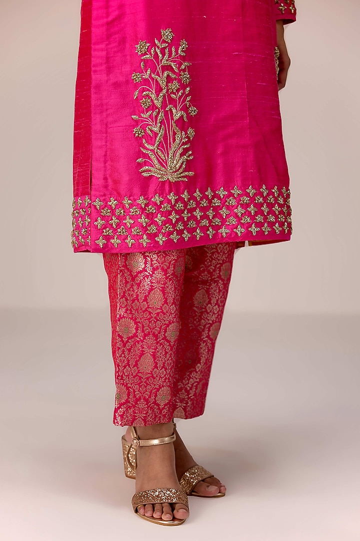 Fuchsia Pink Raw Silk Zardosi Embroidered Kurta Set by Shyam Narayan Prasad at Pernia's Pop Up Shop