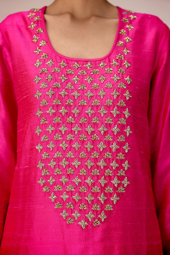 Fuchsia Pink Raw Silk Zardosi Embroidered Kurta Set by Shyam Narayan Prasad at Pernia's Pop Up Shop