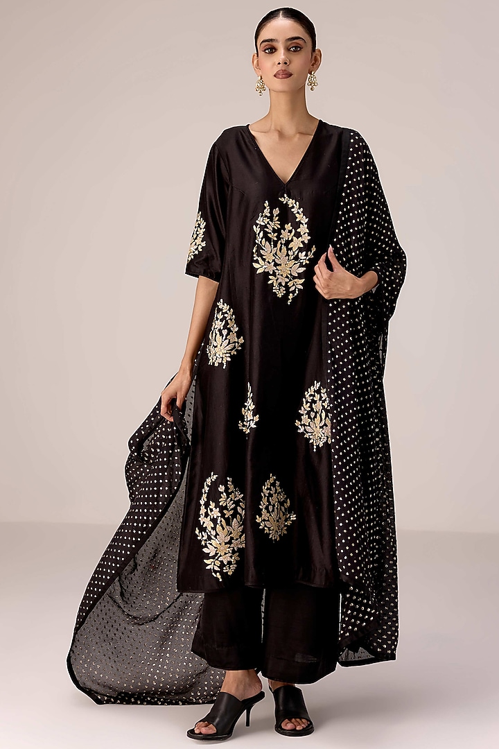 Black Chanderi Patch Embroidered Flared Kurta Set by Shyam Narayan Prasad at Pernia's Pop Up Shop