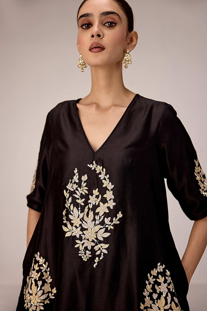 Black Chanderi Patch Embroidered Flared Kurta Set by Shyam Narayan Prasad at Pernia's Pop Up Shop