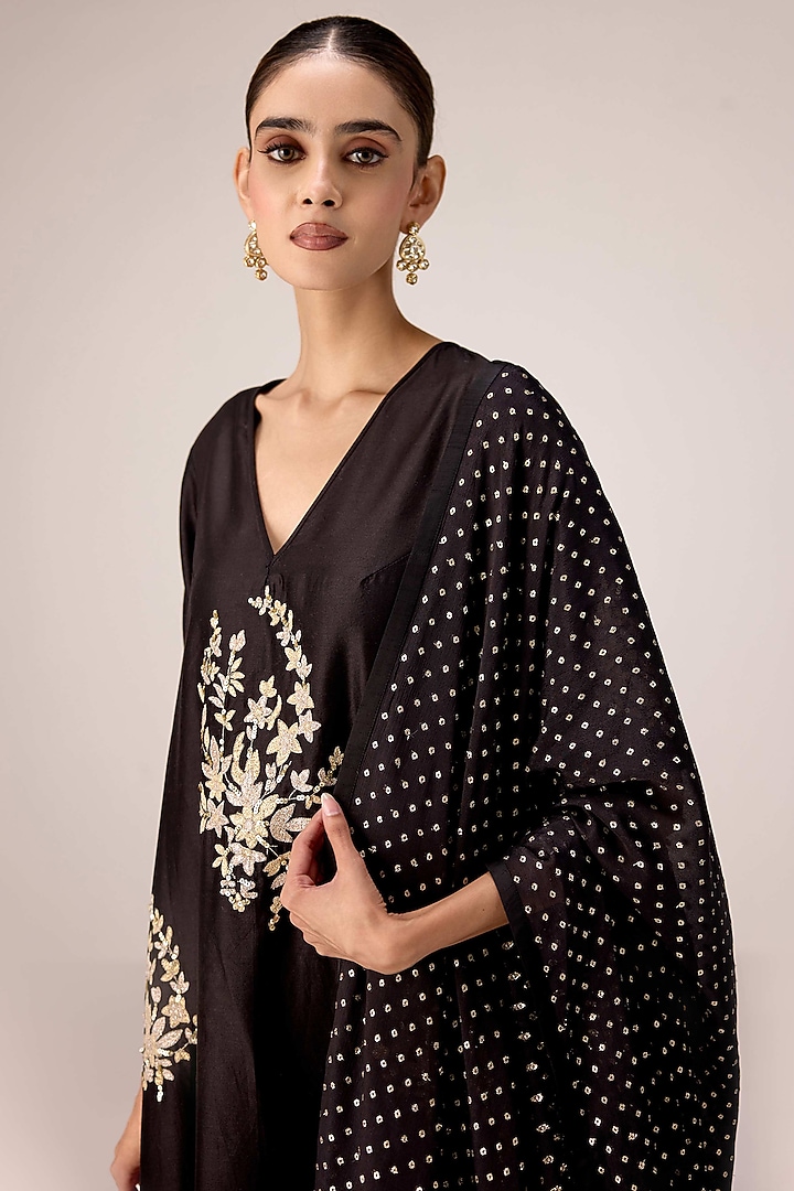 Black Chanderi Patch Embroidered Flared Kurta Set by Shyam Narayan Prasad at Pernia's Pop Up Shop