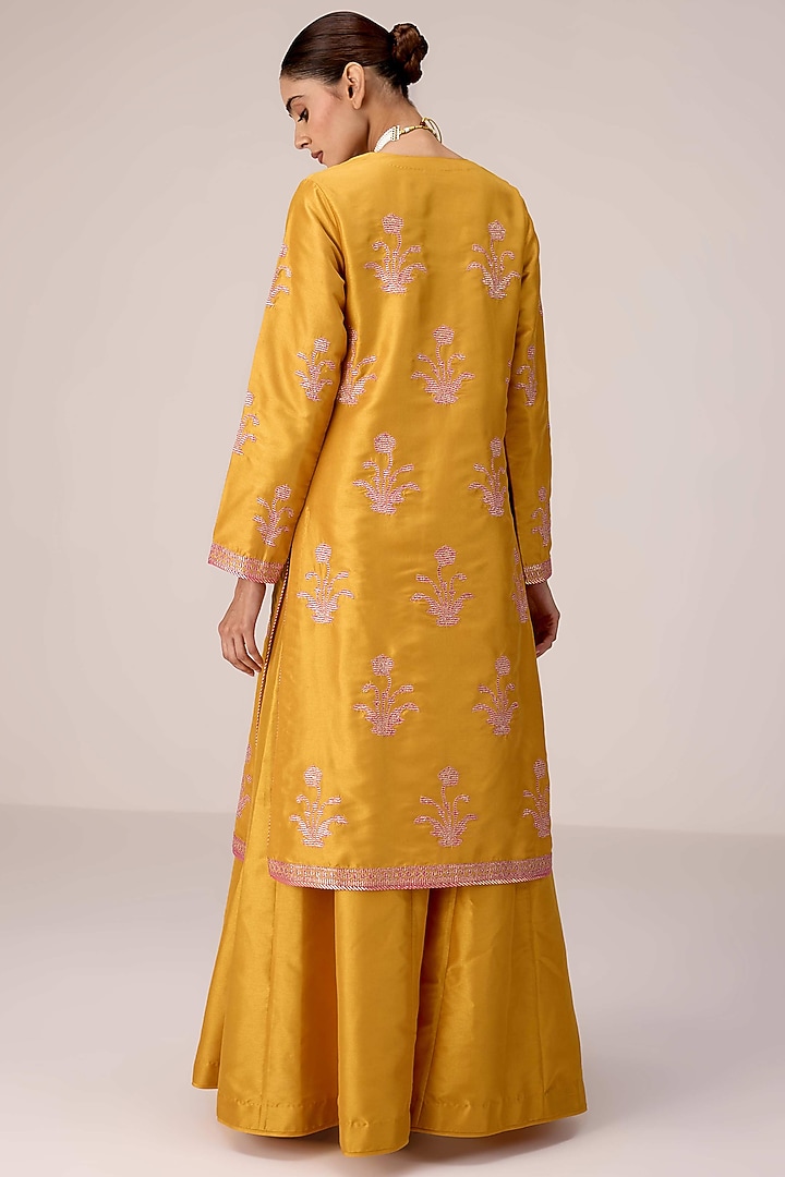 Mustard Dola Silk Patch Embroidered Kurta Set by Shyam Narayan Prasad at Pernia's Pop Up Shop
