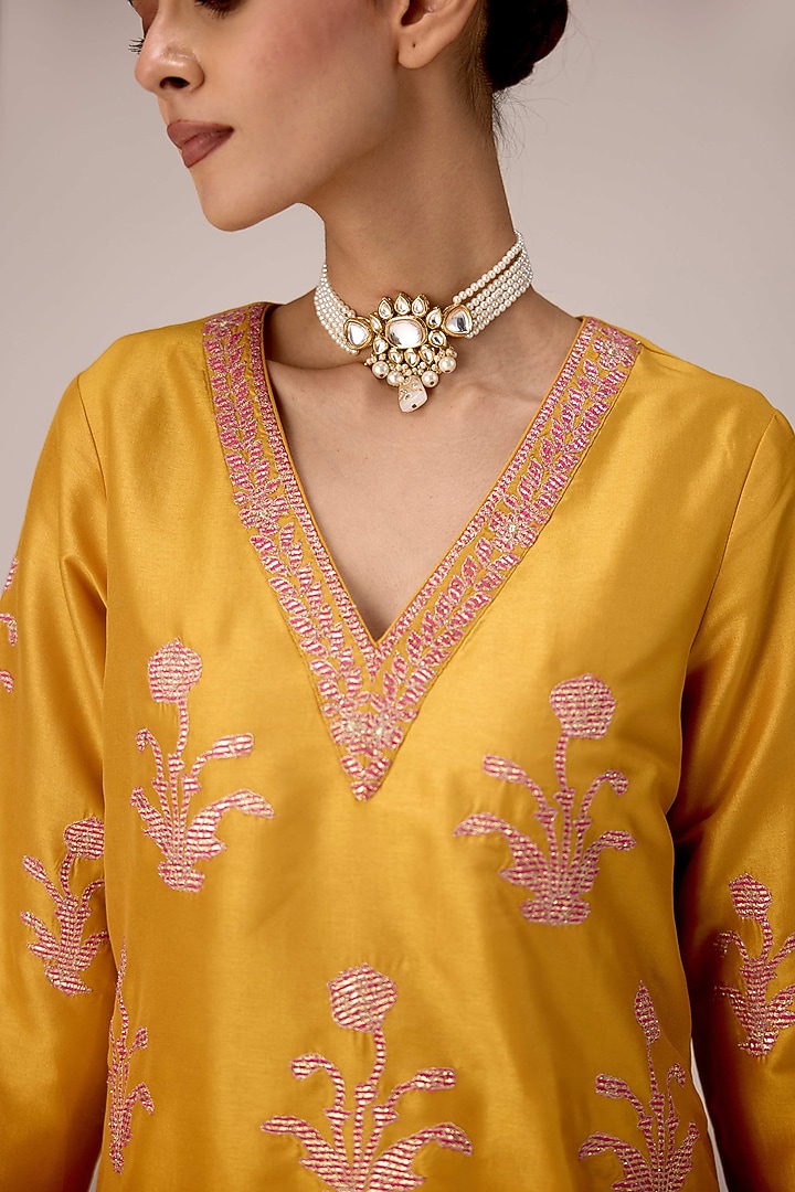 Mustard Dola Silk Patch Embroidered Kurta Set by Shyam Narayan Prasad at Pernia's Pop Up Shop