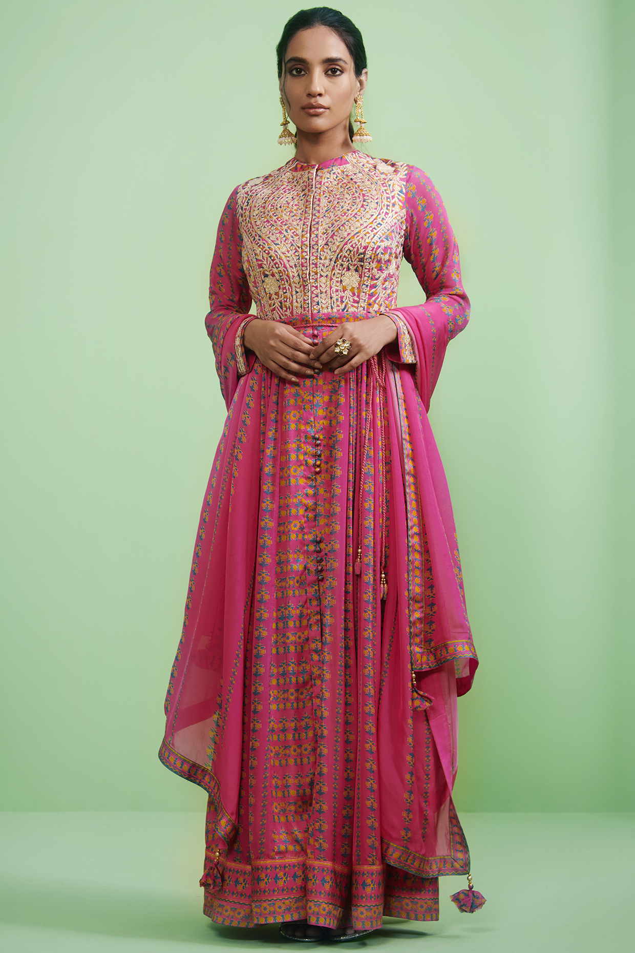 French Fuchsia Gota Embroidered Kurta Set by Shyam Narayan Prasad at Pernia's Pop Up Shop