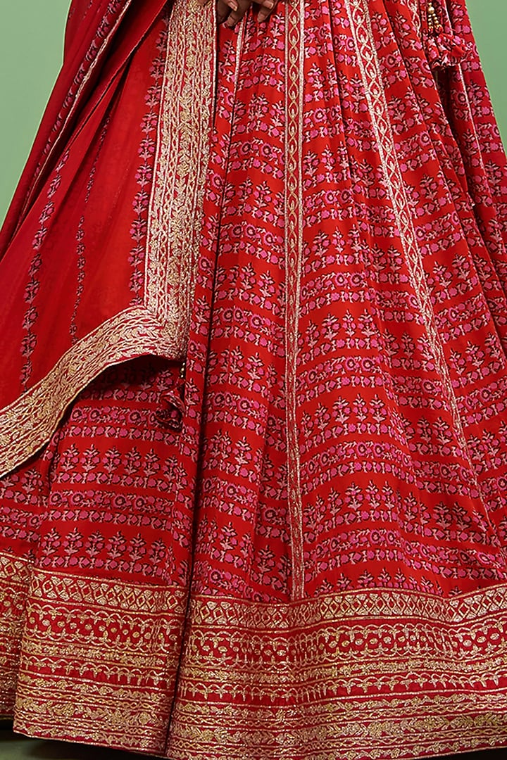 Maroon Embroidered Wedding Lehenga Set by Shyam Narayan Prasad at Pernia's Pop Up Shop